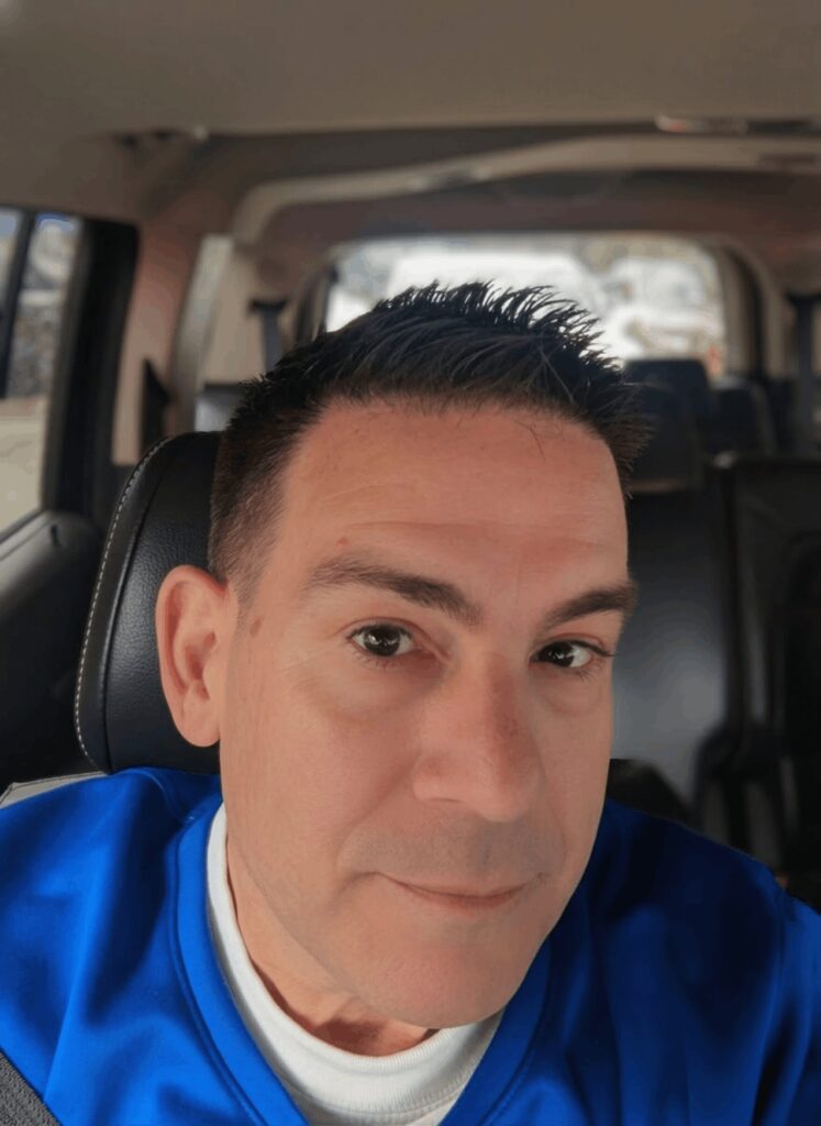 The first day of a new haircut is like the first day of school for me, it takes more than a day to decide if I like it!